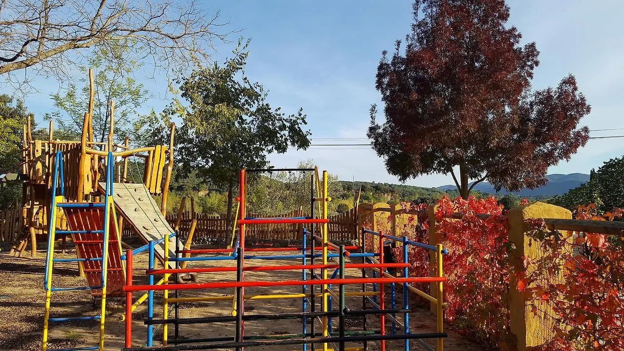Camping Montagut Hotel Alojamento de Turismo Selvagem